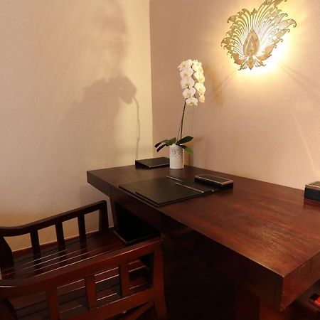 Arunreas Hotel Phnom Penh Phòng bức ảnh