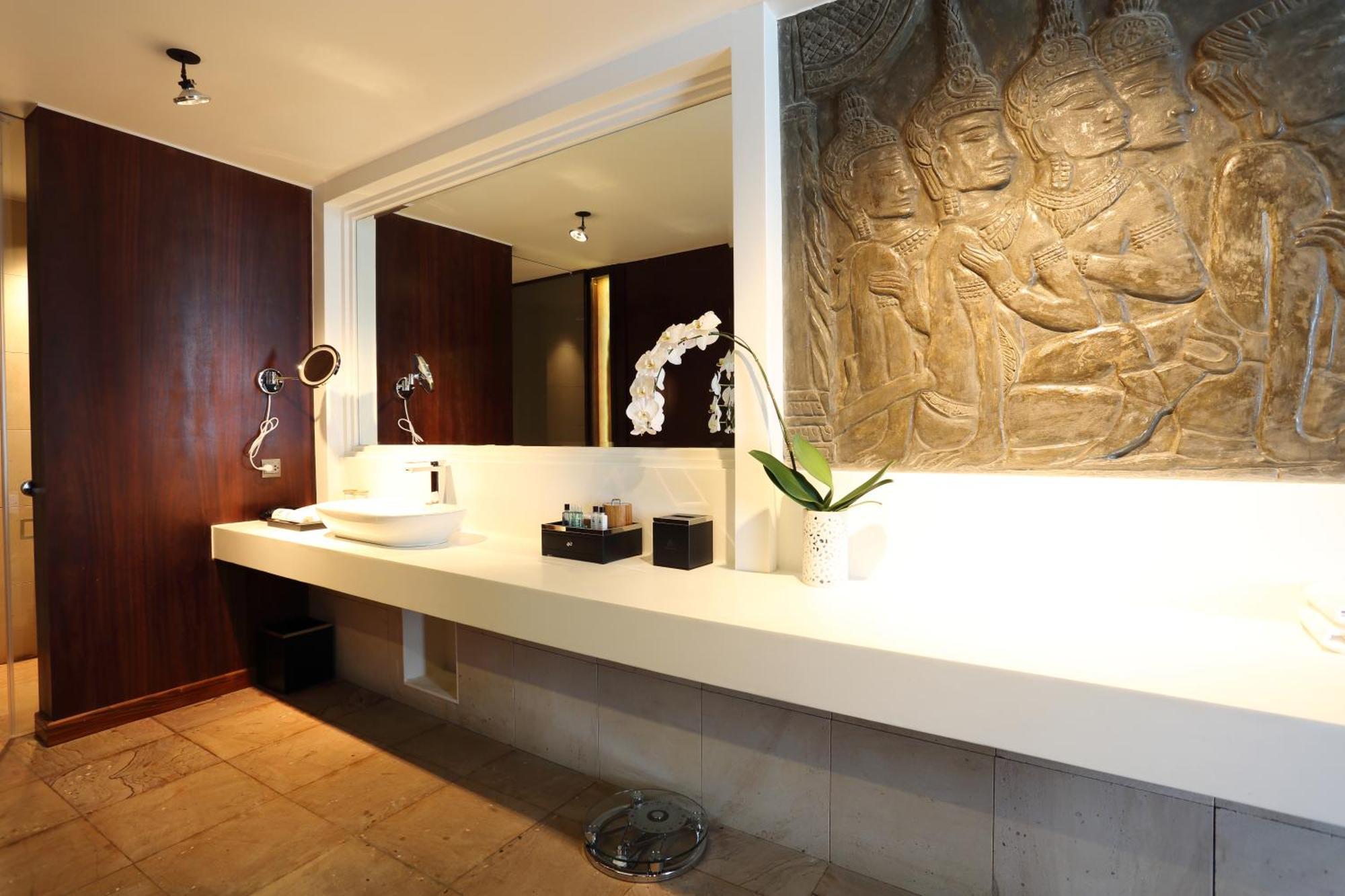Arunreas Hotel Phnom Penh Phòng bức ảnh
