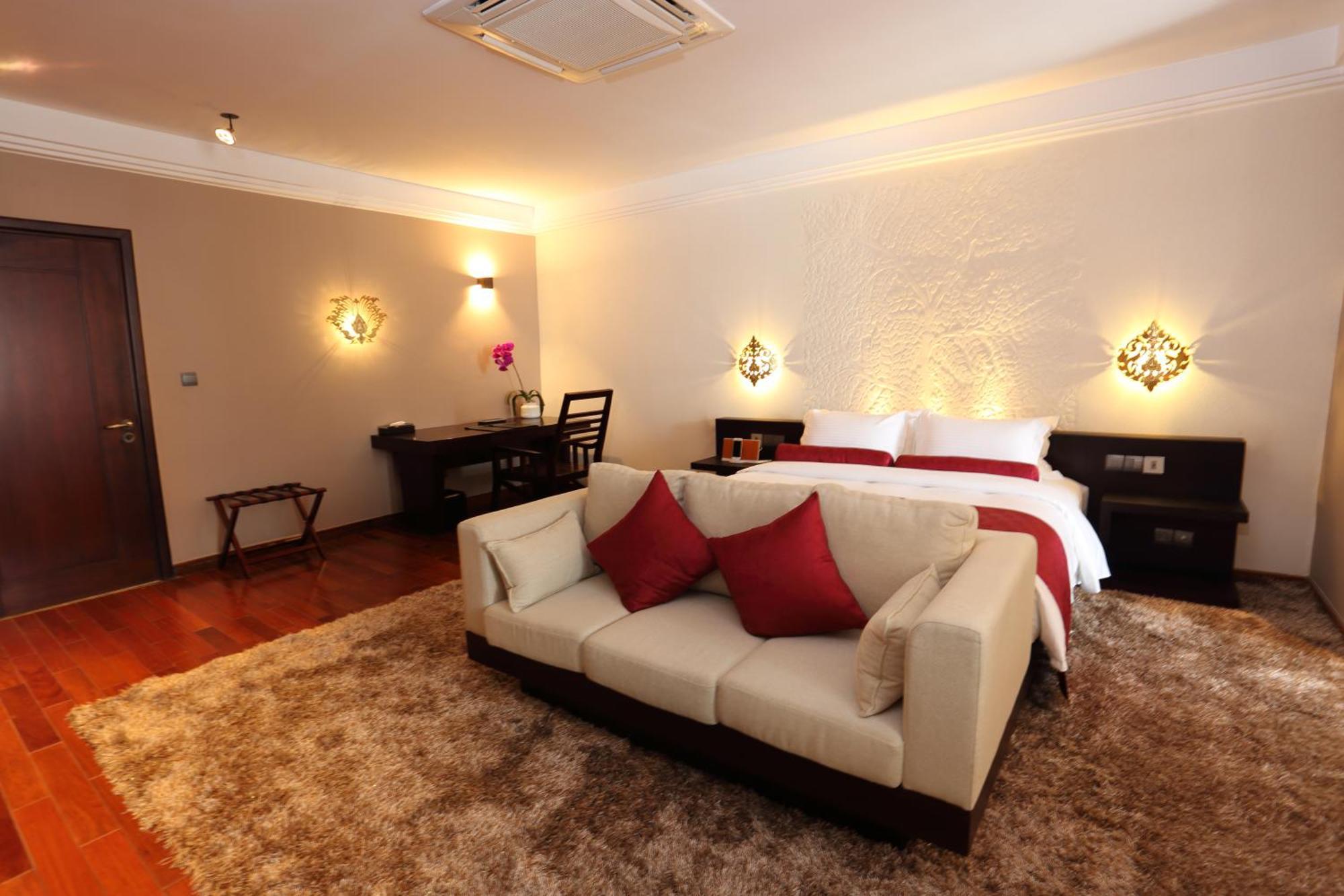 Arunreas Hotel Phnom Penh Phòng bức ảnh